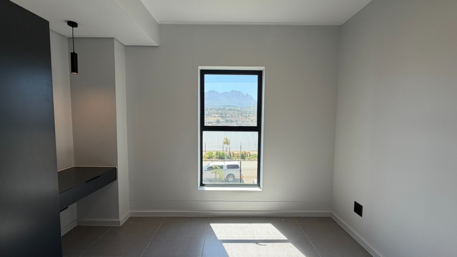 2 Bedroom Property for Sale in Newinbosch Western Cape